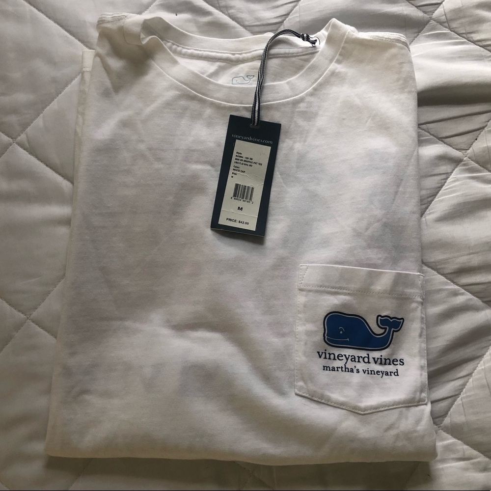Vineyard Vines t-shirt